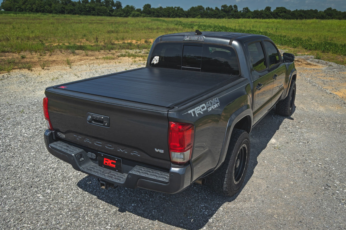 Rough Country Hard Roll Up Bed Cover | Toyota Tacoma 2WD/4WD (2016-2023)