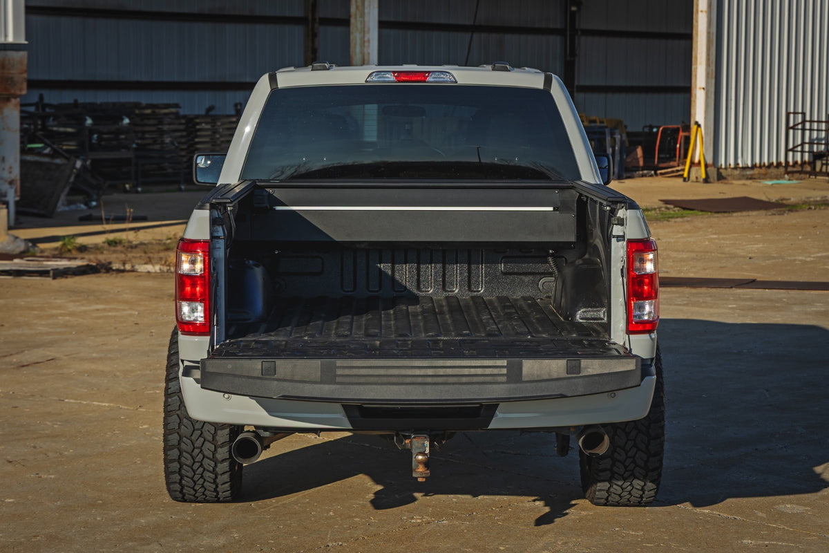 Rough Country Powered Retractable Bed Cover | Ford F-150 (15-26)/F-150 Lightning (22-26)