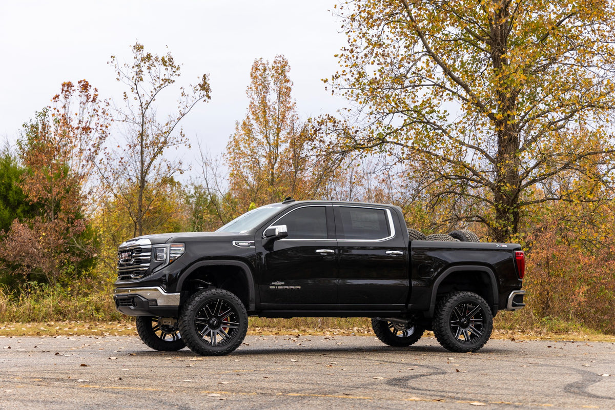 Rough Country 6 Inch Lift Kit | GMC Sierra 1500 2WD (2025-2026)