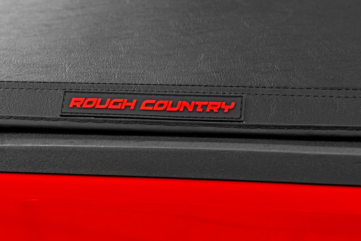 Rough Country Soft Tri-Fold Bed Cover 5' Bed | Jeep Gladiator JT 4WD (2020-2026)