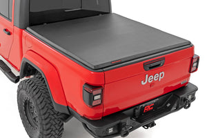 Rough Country Soft Tri-Fold Bed Cover 5' Bed | Jeep Gladiator JT 4WD (2020-2026)