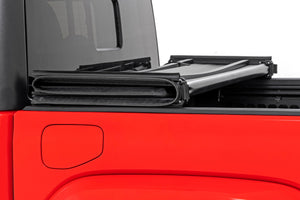 Rough Country Soft Tri-Fold Bed Cover 5' Bed | Jeep Gladiator JT 4WD (2020-2026)