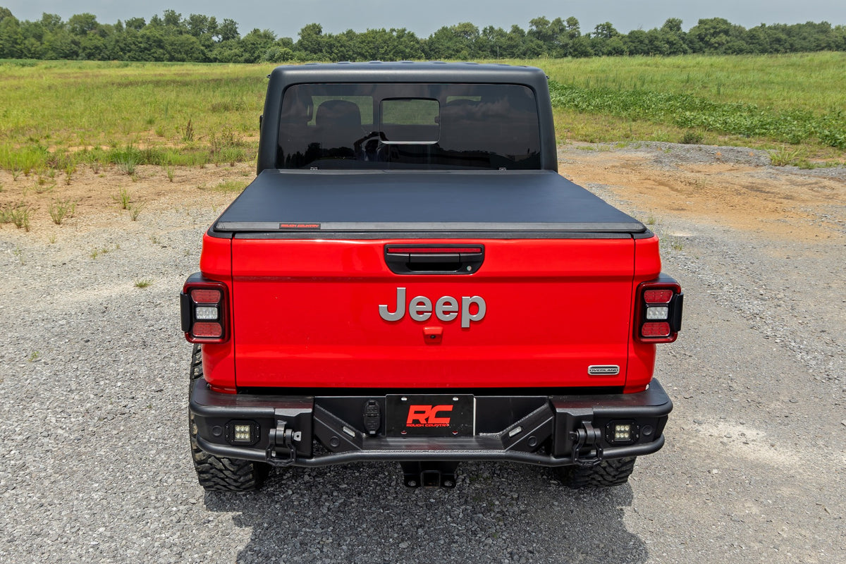 Rough Country Soft Tri-Fold Bed Cover 5' Bed | Jeep Gladiator JT 4WD (2020-2026)