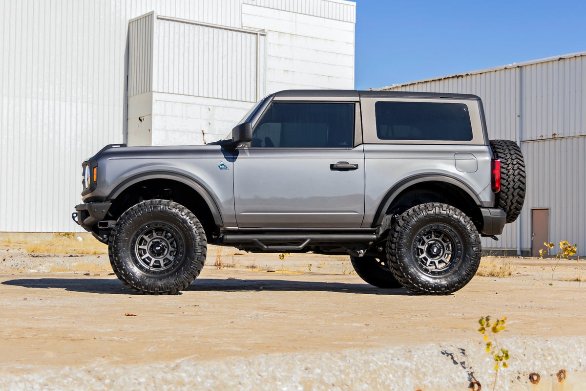 Rough Country Nerf Steps Wheel to Wheel | 2 Door | Ford Bronco (2 Door) 4WD (2021-2026)