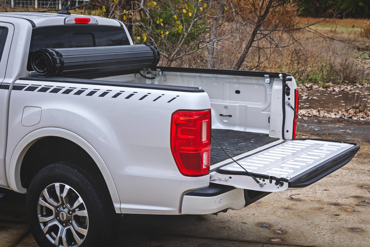 Rough Country Hard Roll Up Bed Cover 5' Bed | Ford Ranger 2WD/4WD (2019-2023)