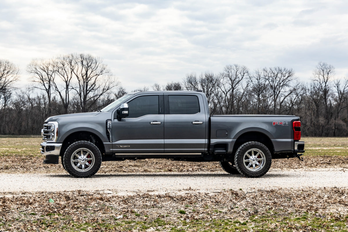 Rough Country 2 Inch Leveling Kit Track Bar Bracket | Ford F-250/F-350 Super Duty (17-26)