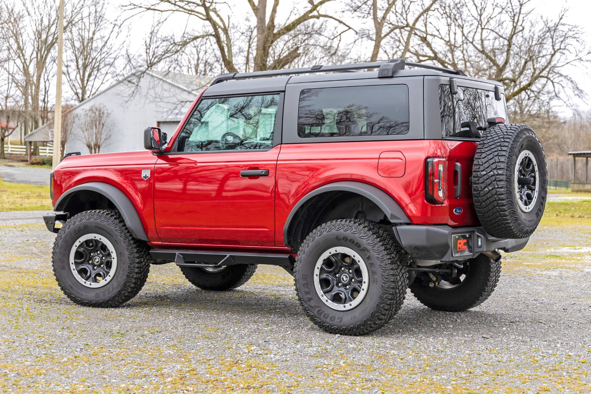 Rough Country 2.5 Inch Lift Kit Sasquatch | Ford Bronco 4WD (2021-2026)