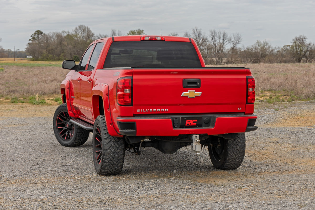 Rough Country OV2 Running Boards Side Step Bars | Crew Cab | Chevy/GMC 1500/2500HD/3500HD (07-19 & Classic)