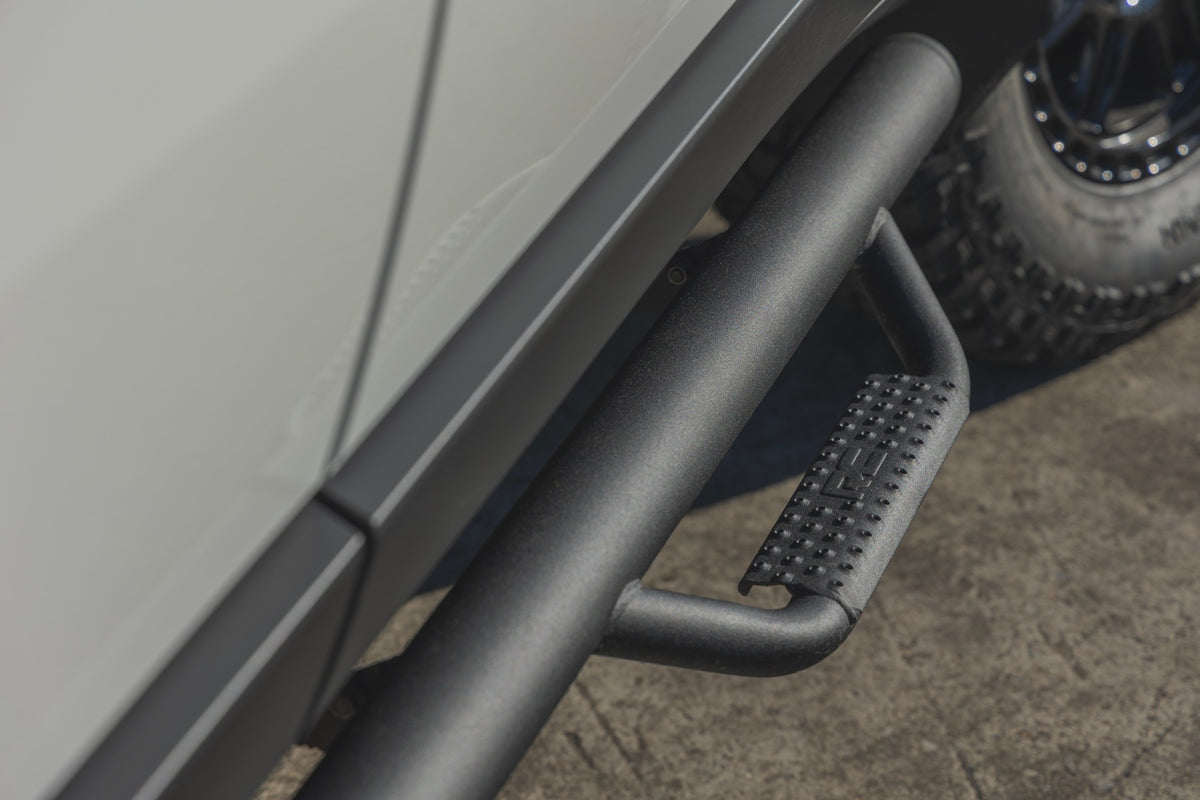 Rough Country Nerf Steps Cab Length | Toyota Land Cruiser 4WD (2024-2026)