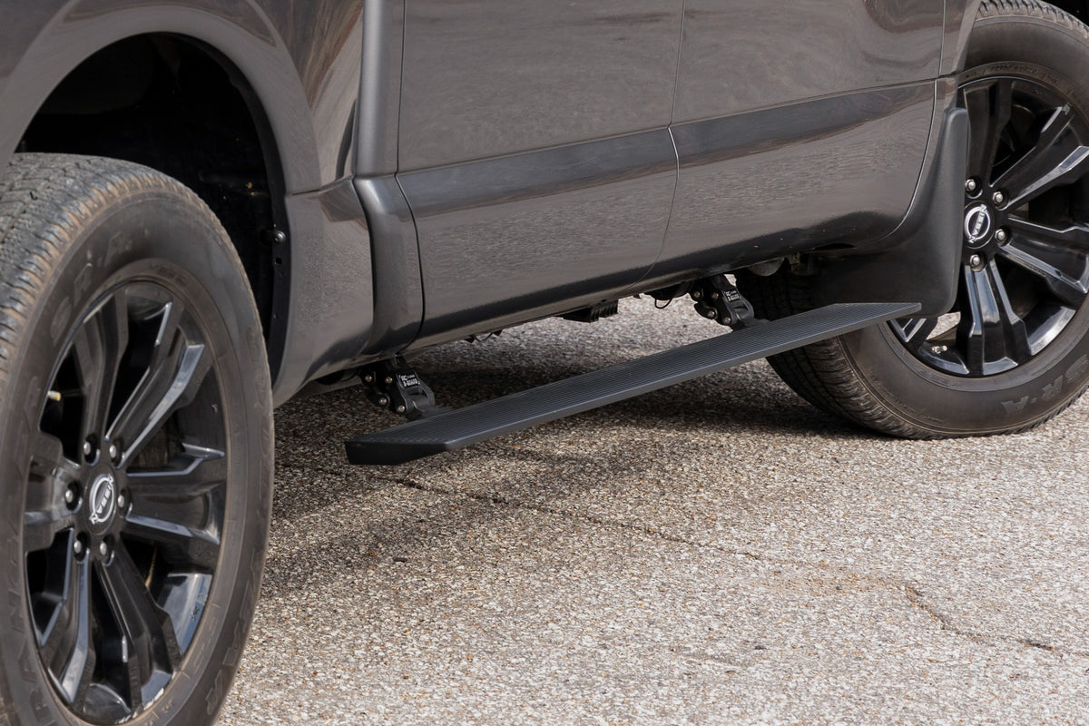 Rough Country Power Running Boards Dual Electric Motor | Nissan Titan 2WD/4WD (2017-2024)