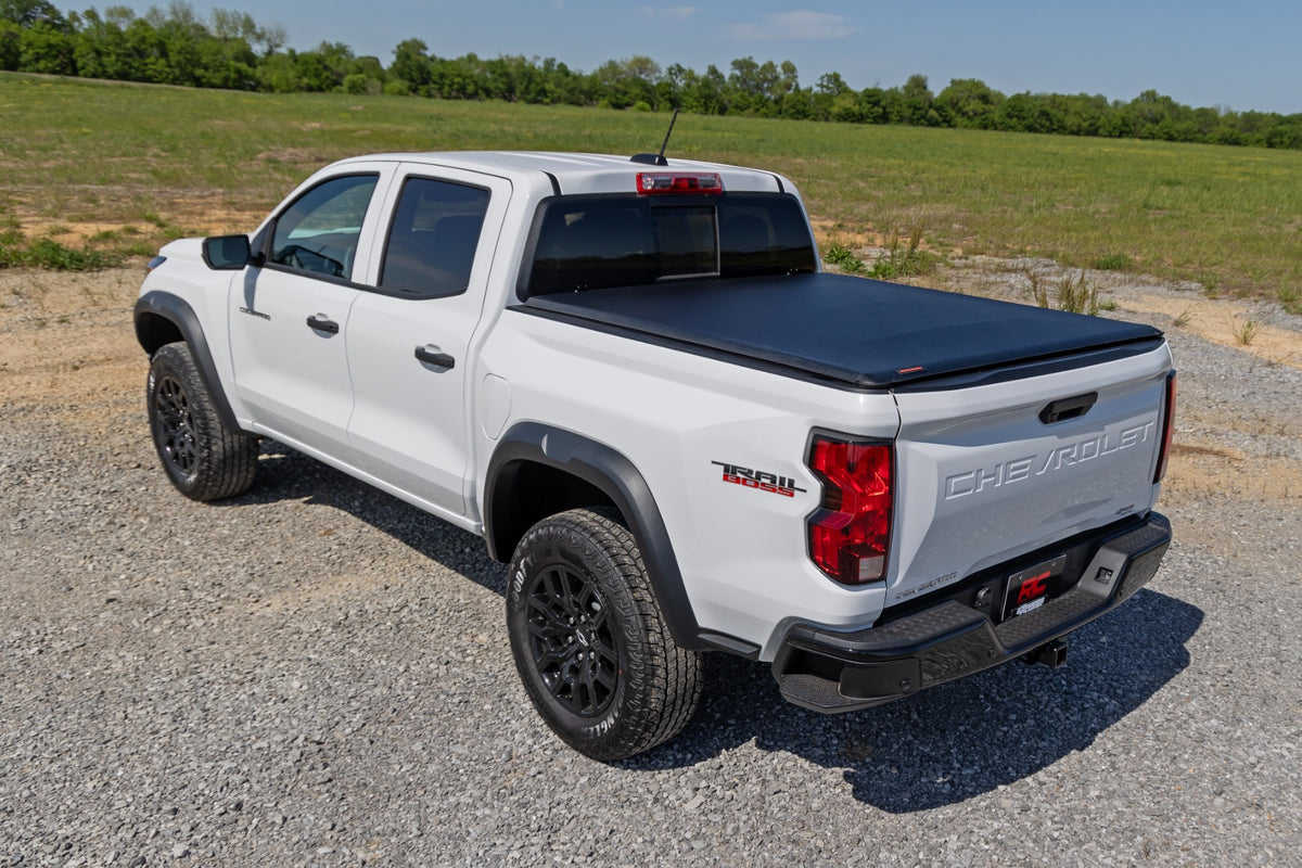Rough Country Soft Roll Up Bed Cover 5' Bed | Chevy/GMC Canyon/Colorado 2WD/4WD (15-26)