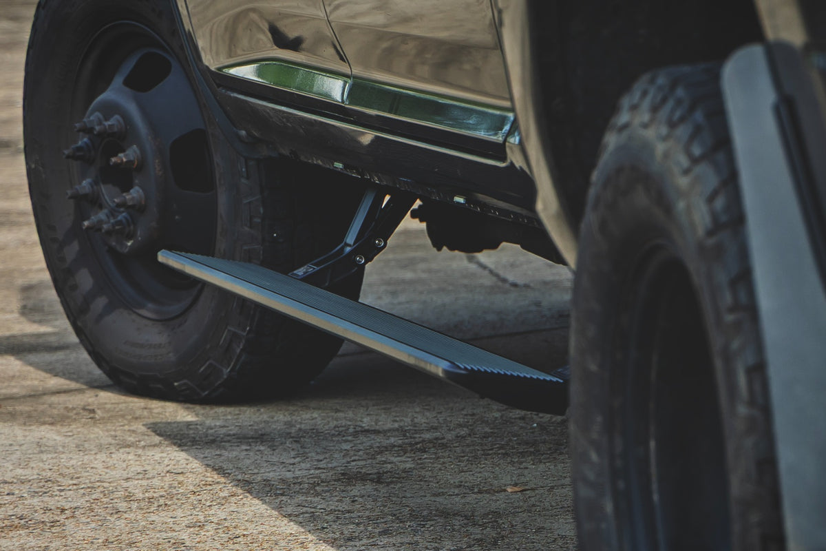 Rough Country Power Running Boards HT-Series | Crew Cab | Ram 2500/3500 2WD/4WD (11-26)