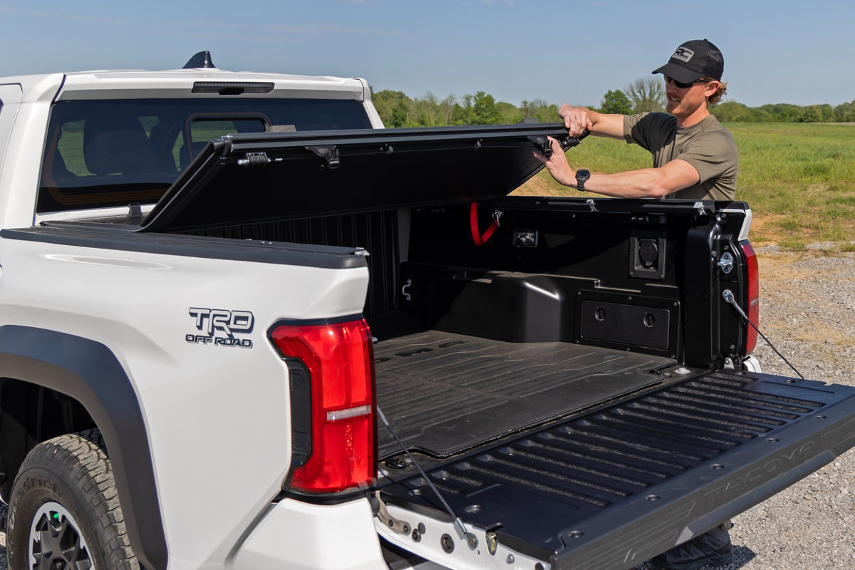 Rough Country Hard Low Profile Bed Cover | Toyota Tacoma 2WD/4WD (2024-2026)