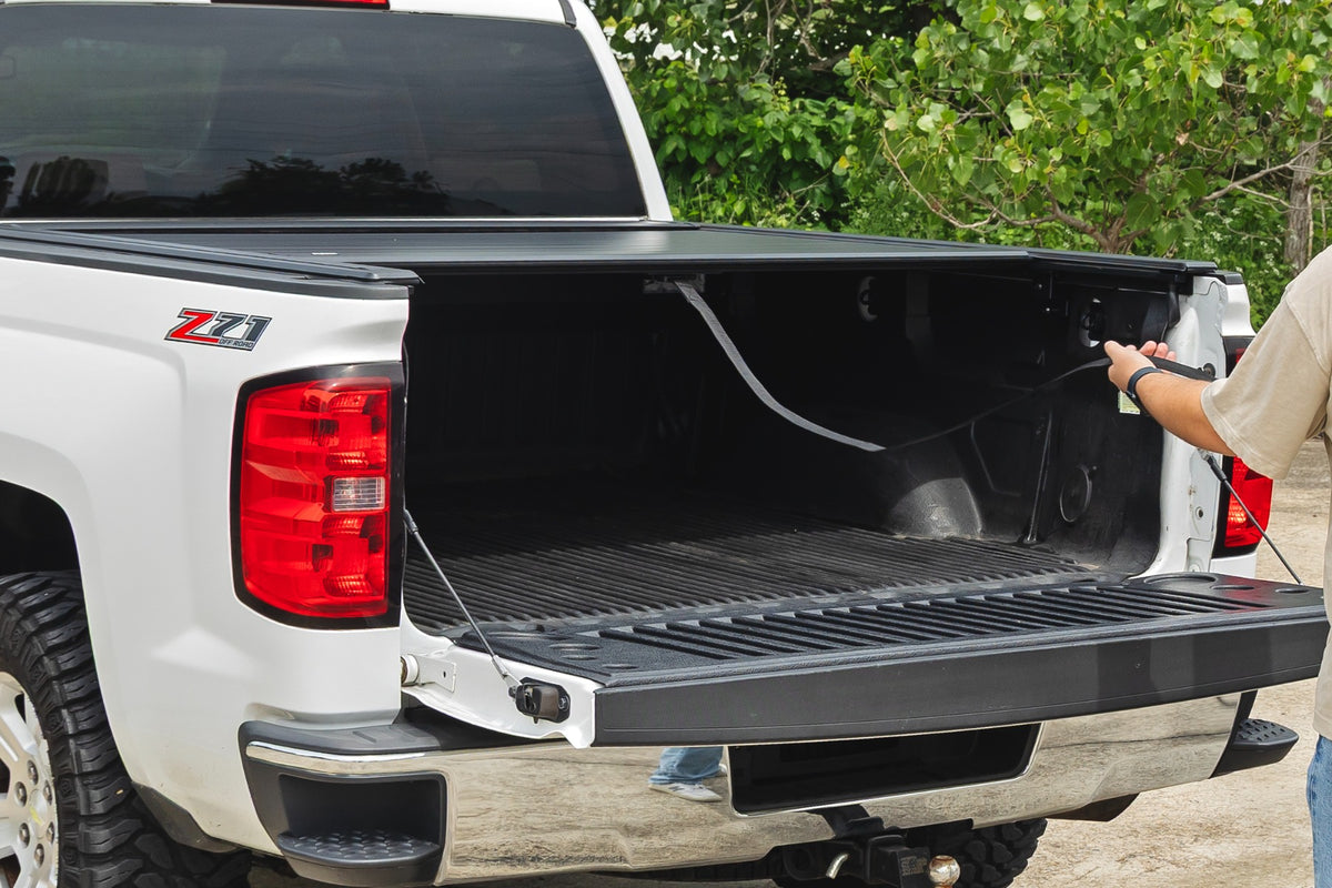 Rough Country Manual Retractable Bed Cover 5'9