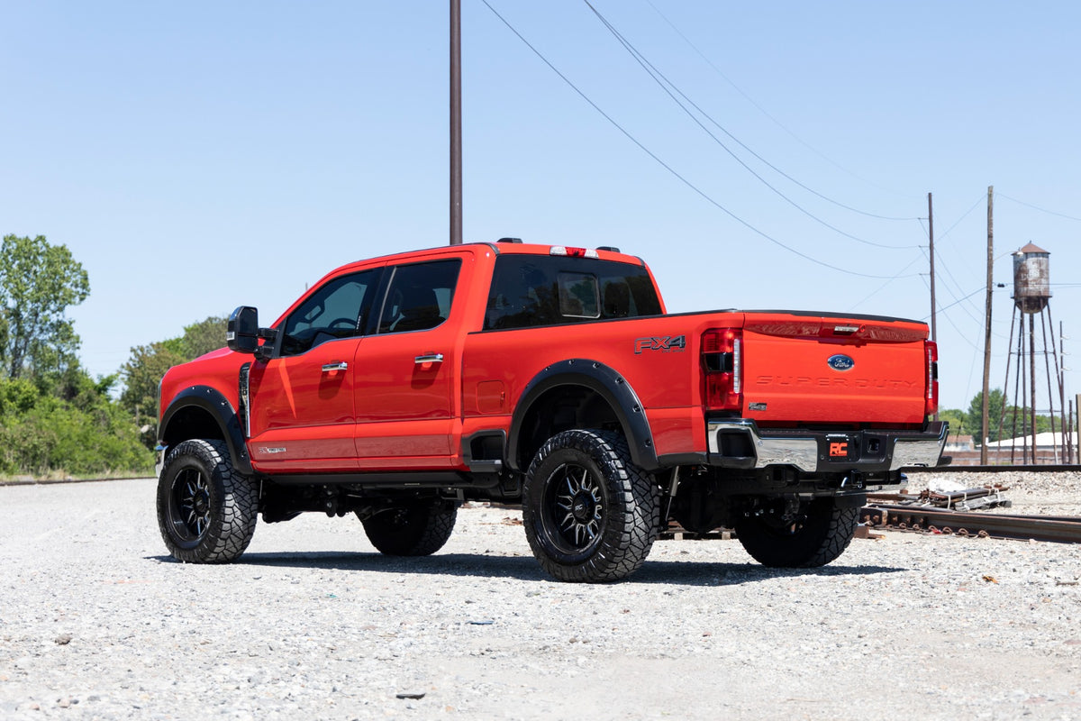 Rough Country 3 Inch Coilover Conversion Lift Kit | Ford F-250 Super Duty 4WD (23-25)