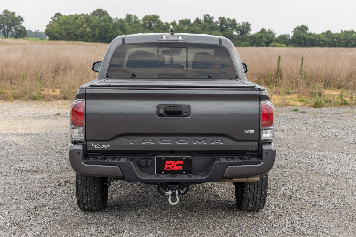 Rough Country Hard Low Profile Bed Cover | Toyota Tacoma 2WD/4WD (16-23)