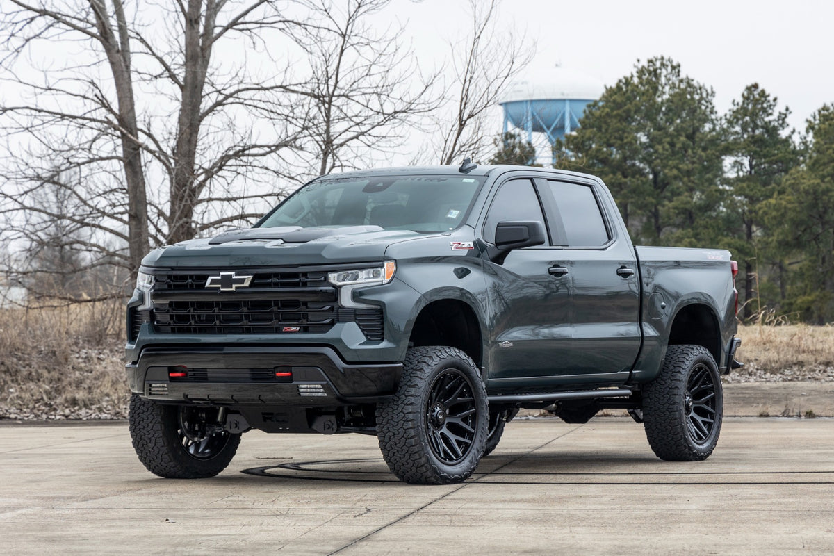 Rough Country 4 Inch Lift Kit AT4/Trailboss | Chevy/GMC 1500 2WD/4WD (2025-2026)