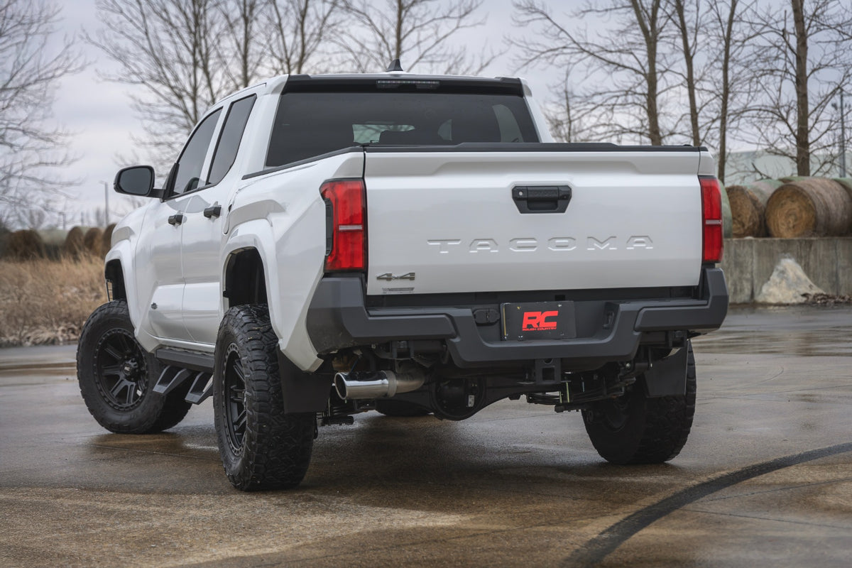 Rough Country SRX2 Adjustable Aluminum Steps Double Cab | Toyota Tacoma 2WD/4WD (24-26)