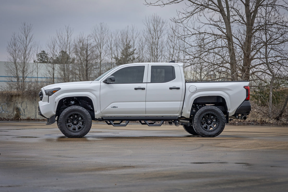 Rough Country SRX2 Adjustable Aluminum Steps Double Cab | Toyota Tacoma 2WD/4WD (24-26)