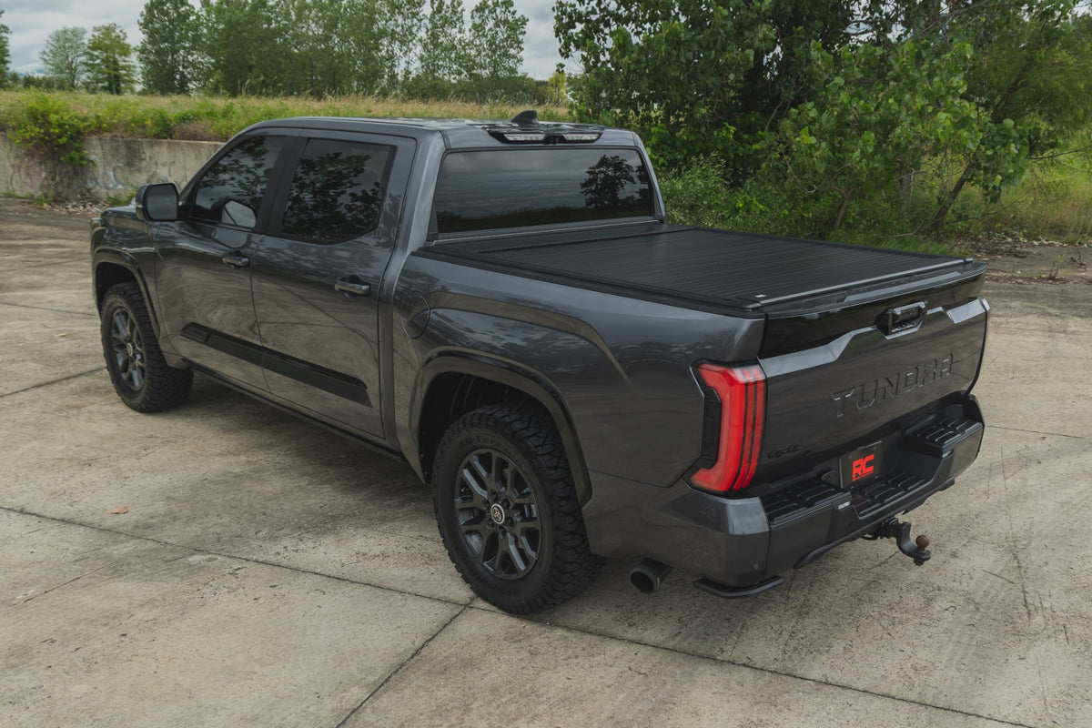 Rough Country Manual Retractable Bed Cover 5'7