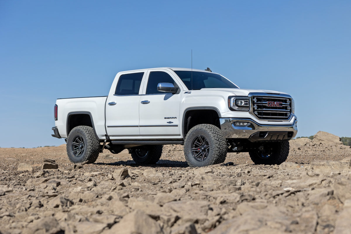 Rough Country 7 Inch Stamped Steel LCA Lift Kit Forged UCA | Bracket | Chevy/GMC 1500 (16-18)