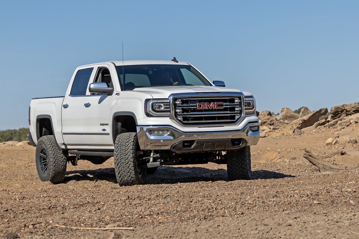 Rough Country 7 Inch Stamped Steel LCA Lift Kit Forged UCA | Bracket | Chevy/GMC 1500 (16-18)