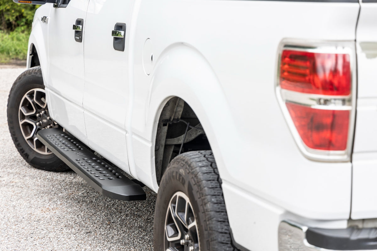 Rough Country RPT2 Running Board Crew Cab | Black | Ford F-150 2WD/4WD (2009-2014)