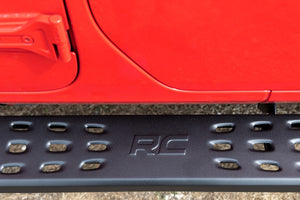 Rough Country RPT2 Running Board | Jeep Gladiator JT 4WD (2020-2026)