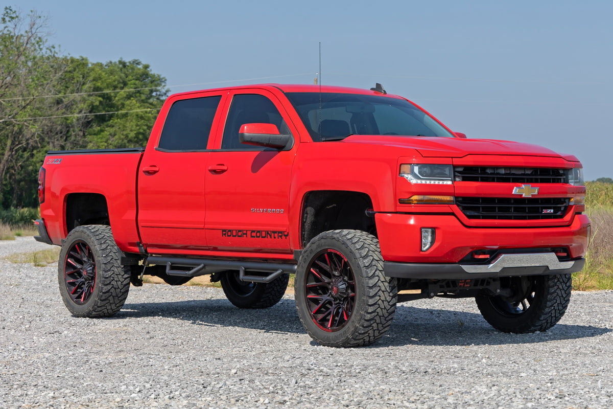 Rough Country Nerf Steps Cab Length | Chevy/GMC 1500 (14-18 & Classic)