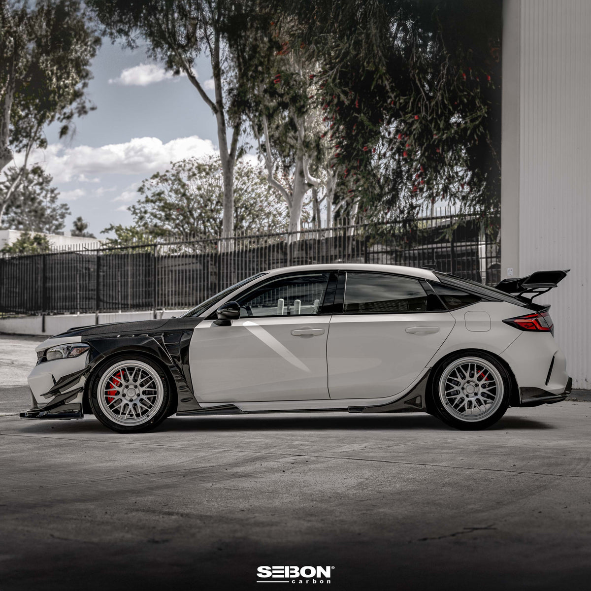 Seibon 23+ Honda Civic Type-R Carbon Fiber Fenders