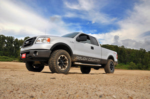 Rough Country 2.5 Inch Lift Kit | Ford F-150 2WD/4WD (2004-2008)