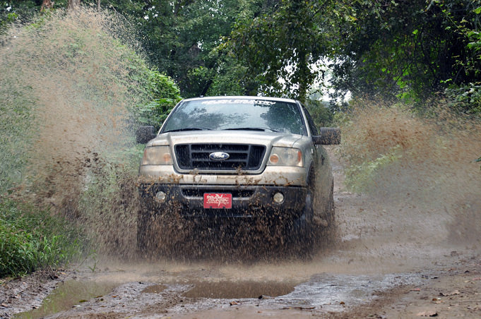 Rough Country 2.5 Inch Leveling Kit | Ford F-150 2WD/4WD (2004-2008)
