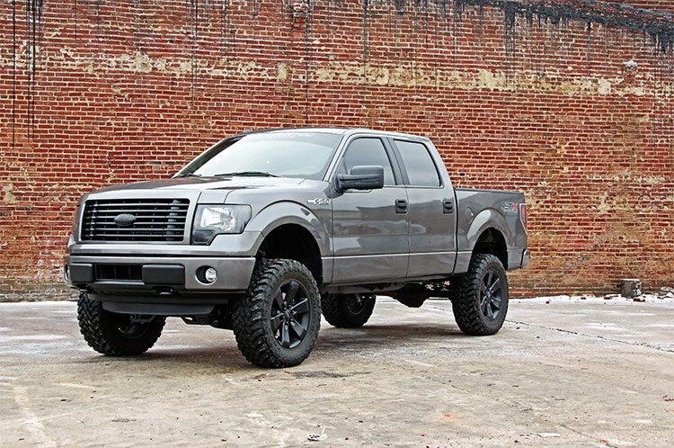 Rough Country 6 Inch Lift Kit | Ford F-150 4WD (2011-2013)