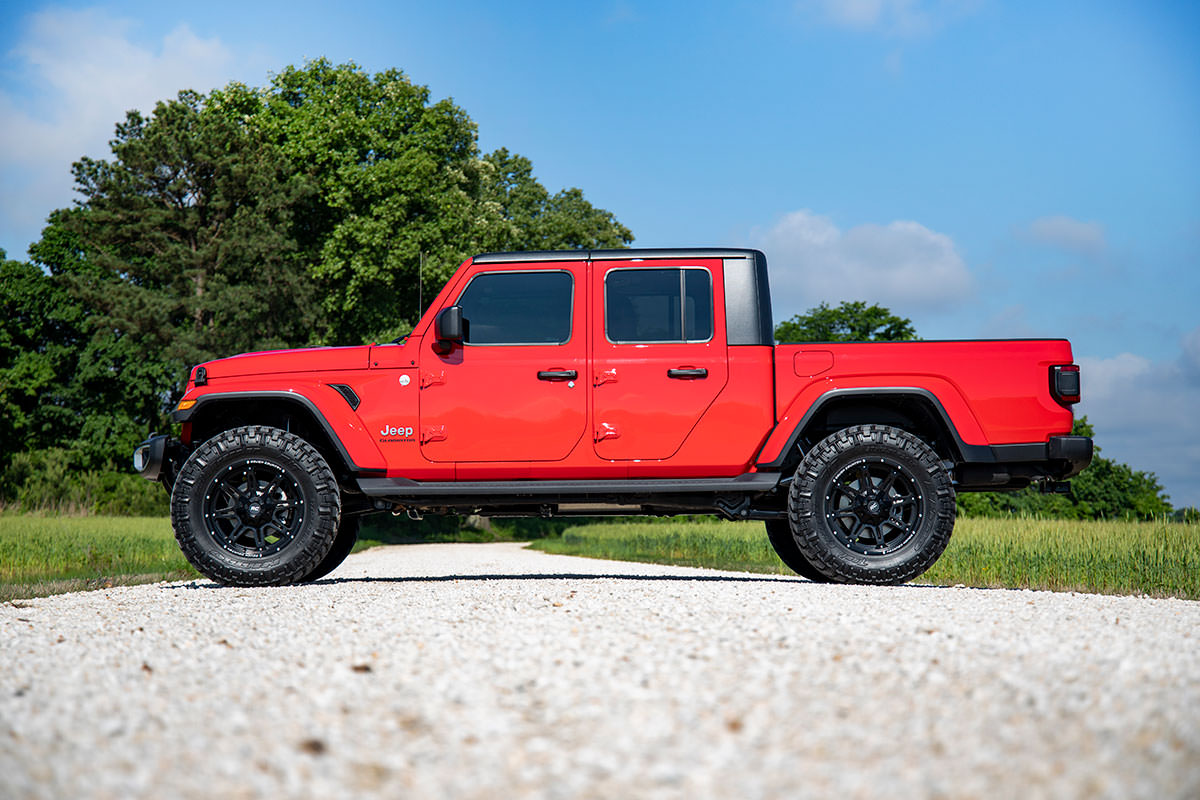 Rough Country 3.5 Inch Lift Kit | Jeep Gladiator JT 4WD (2020-2023) - Kit 64930