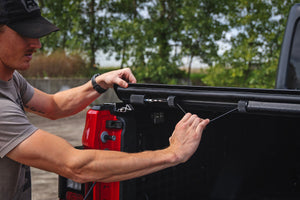 Rough Country Hard Roll Up Bed Cover 5' Bed | Jeep Gladiator JT 4WD (2020-2026)