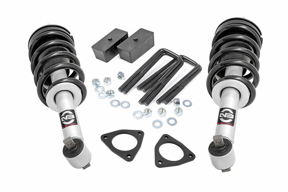 Rough Country 2.5 Inch Leveling Kit | Chevy/GMC 1500 (07-18)