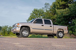 Rough Country 1.5-2 Inch Lift Kit | Chevy/GMC 1500 4WD (99-06 & Classic)