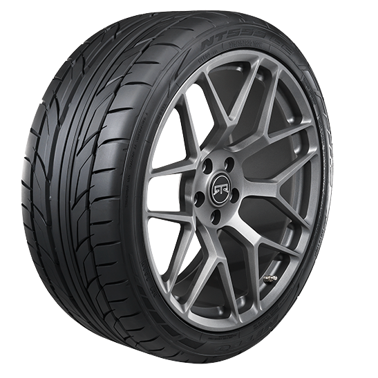 Nitto NT555 G2 265/35ZR19