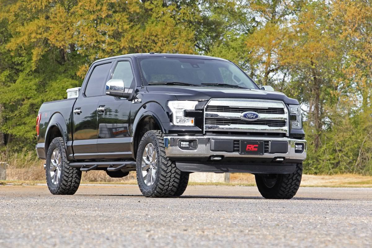 Rough Country 2 Inch Leveling Kit | Ford F-150 (09-26)/Raptor (17-18)