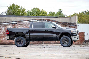 Rough Country 5 Inch Lift Kit Air Ride | Ram 1500 4WD (2019-2024)