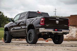 Rough Country 5 Inch Lift Kit Air Ride | Ram 1500 4WD (2019-2024)