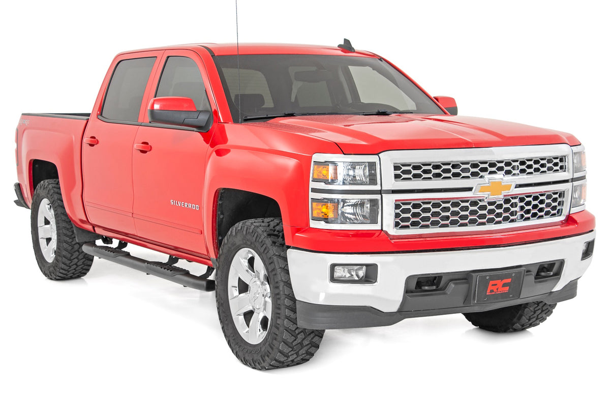 Rough Country Oval Nerf Step Crew Cab | Chevy/GMC 1500/2500HD/3500HD (07-19 & Classic)