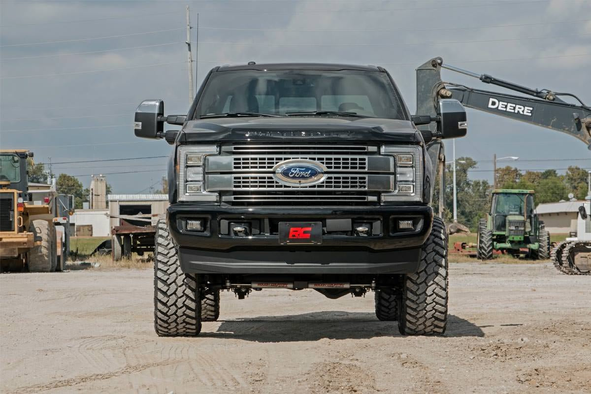 Rough Country 6 Inch Lift Kit | Ford F-250/F-350 Super Duty 4WD (2017-2022) - Kit 55630
