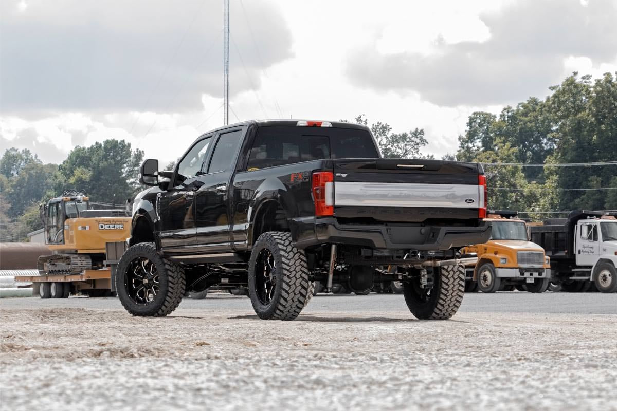 Rough Country 6 Inch Lift Kit | Ford F-250/F-350 Super Duty (17-22)