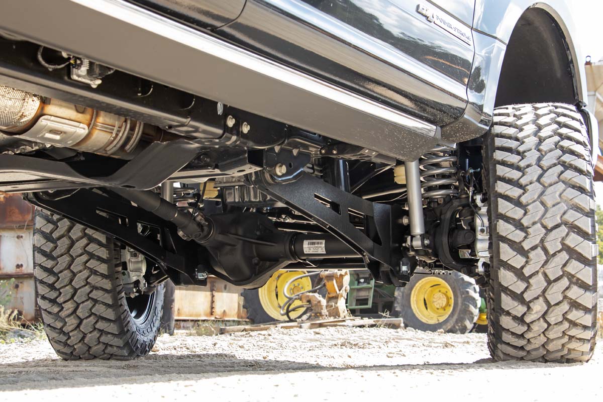 Rough Country 6 Inch Lift Kit | Ford F-250/F-350 Super Duty 4WD (17-22) - Kit 51258
