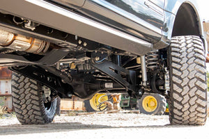 Rough Country 6 Inch Lift Kit | Ford F-250/F-350 Super Duty 4WD (2017-2022) - Kit 55630
