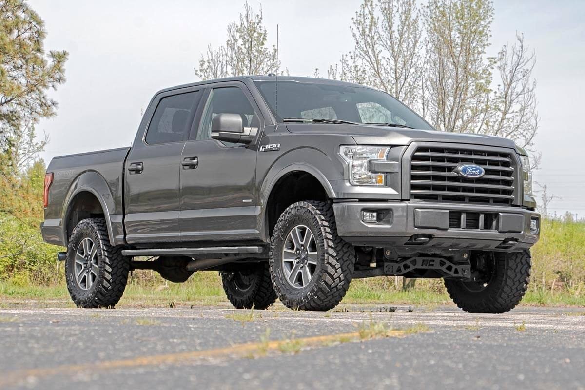 Rough Country 4 Inch Lift Kit | Ford F-150 4WD (2015-2020)