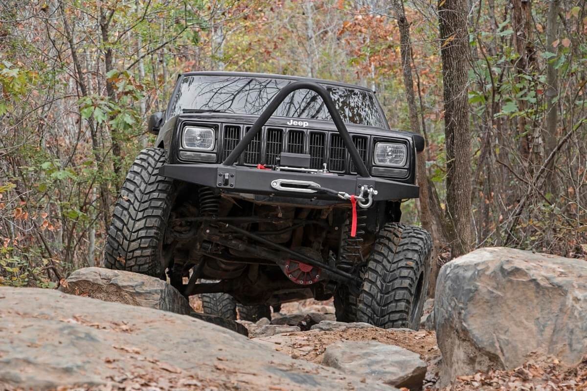 Rough Country 4.5 Inch Lift Kit Rear AAL | Jeep Cherokee XJ 2WD/4WD (1984-2001)