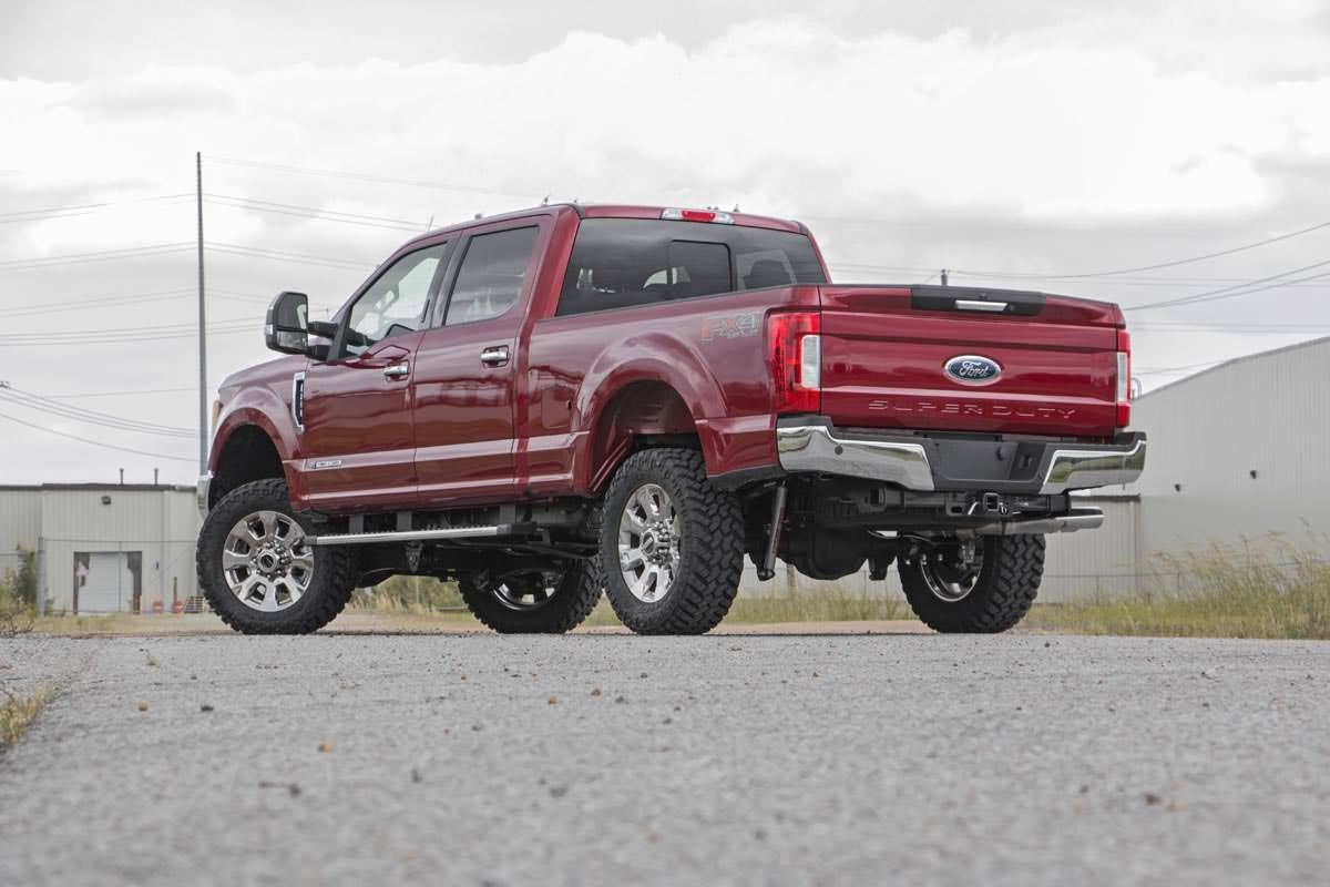 Rough Country 3 Inch Lift Kit | Ford F-250 Super Duty 4WD (2017-2022)