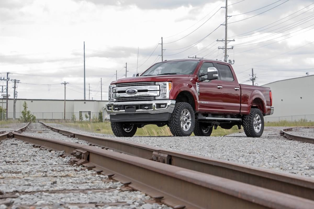 Rough Country 3 Inch Lift Kit | Ford F-250 Super Duty 4WD (2017-2022)